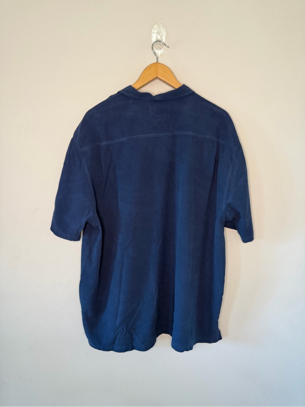 Tommy Bahama Original Fit Blue 100% Silk Camp Shirt XXL - Picture 2 of 12